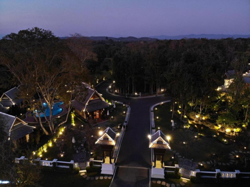 Ruean Racha Hotel Chiang Mai Bagian luar foto
