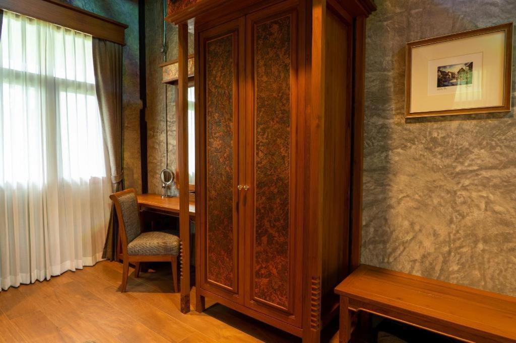 Ruean Racha Hotel Chiang Mai Bagian luar foto