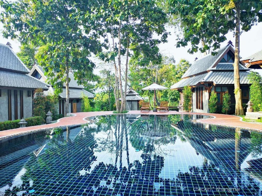 Ruean Racha Hotel Chiang Mai Bagian luar foto
