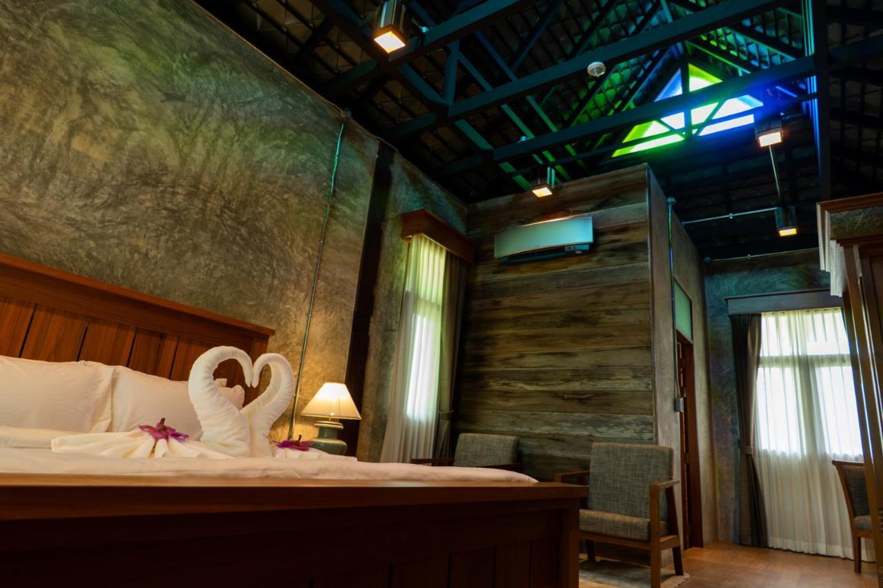 Ruean Racha Hotel Chiang Mai Bagian luar foto