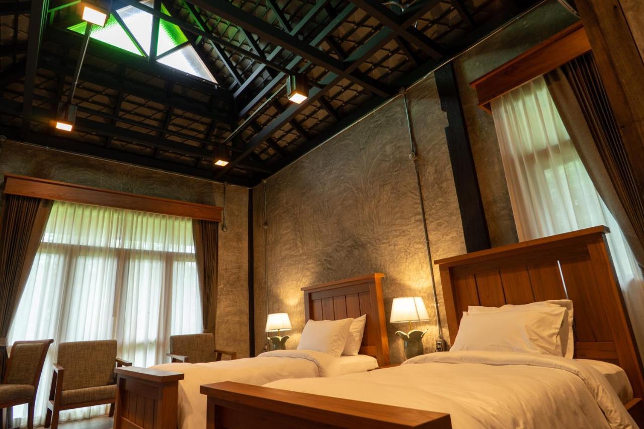 Ruean Racha Hotel Chiang Mai Bagian luar foto