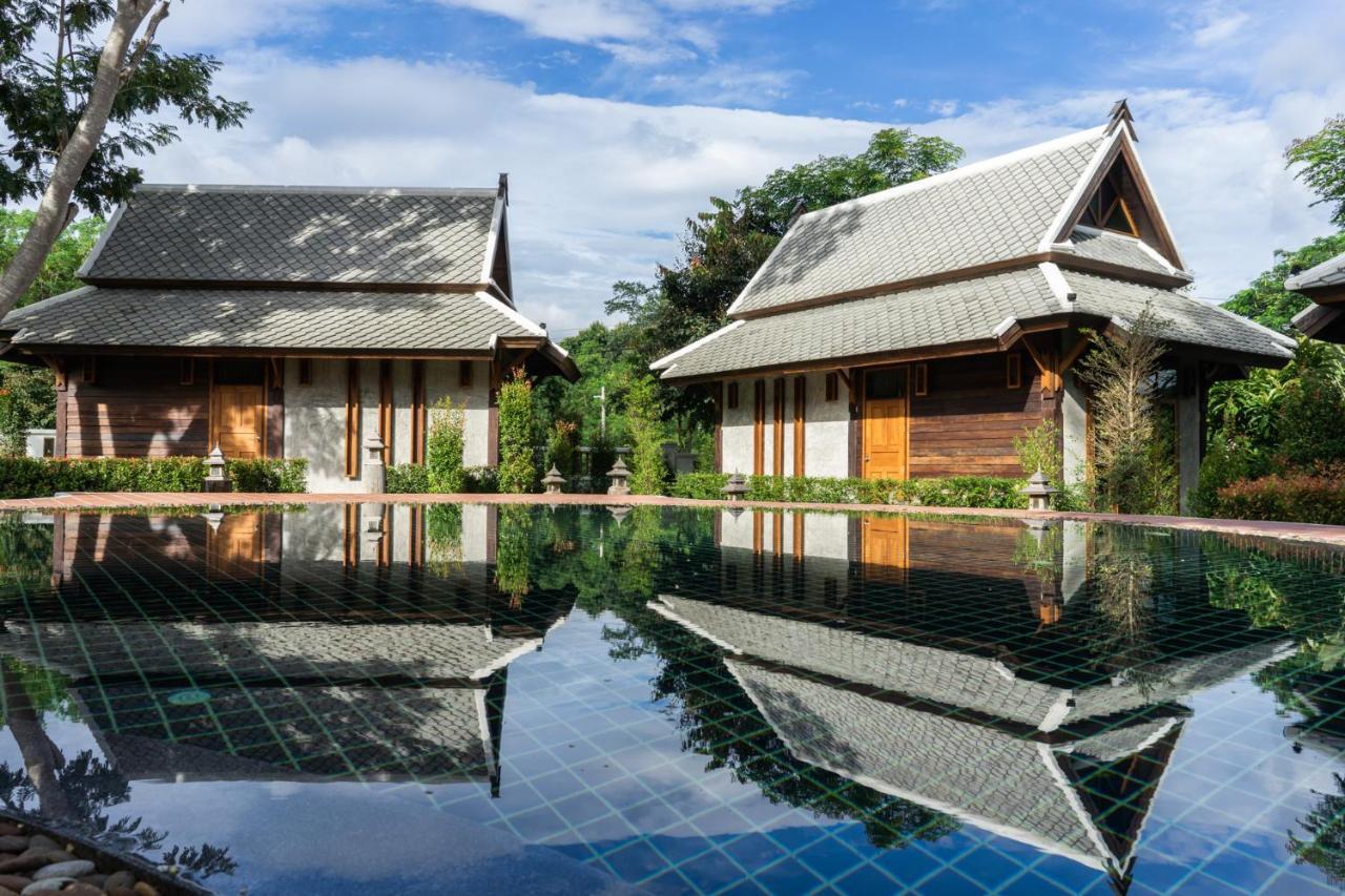 Ruean Racha Hotel Chiang Mai Bagian luar foto
