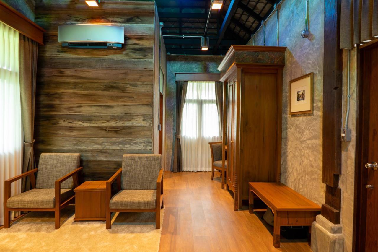 Ruean Racha Hotel Chiang Mai Bagian luar foto
