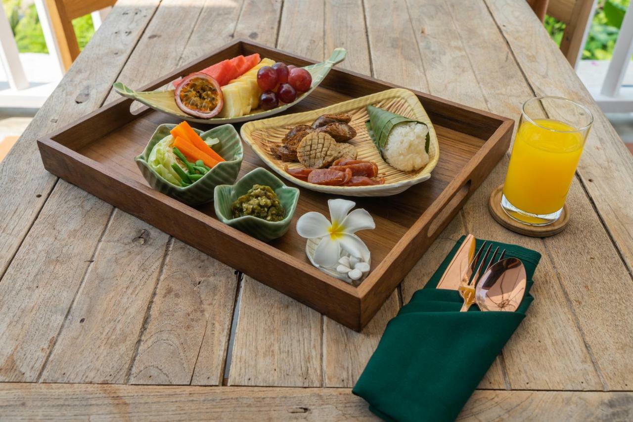 Ruean Racha Hotel Chiang Mai Bagian luar foto