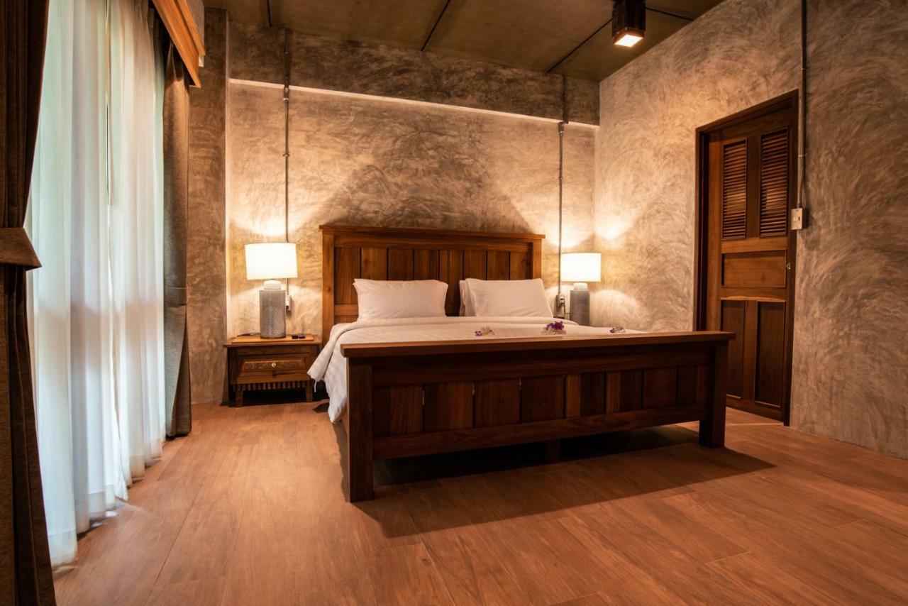 Ruean Racha Hotel Chiang Mai Bagian luar foto
