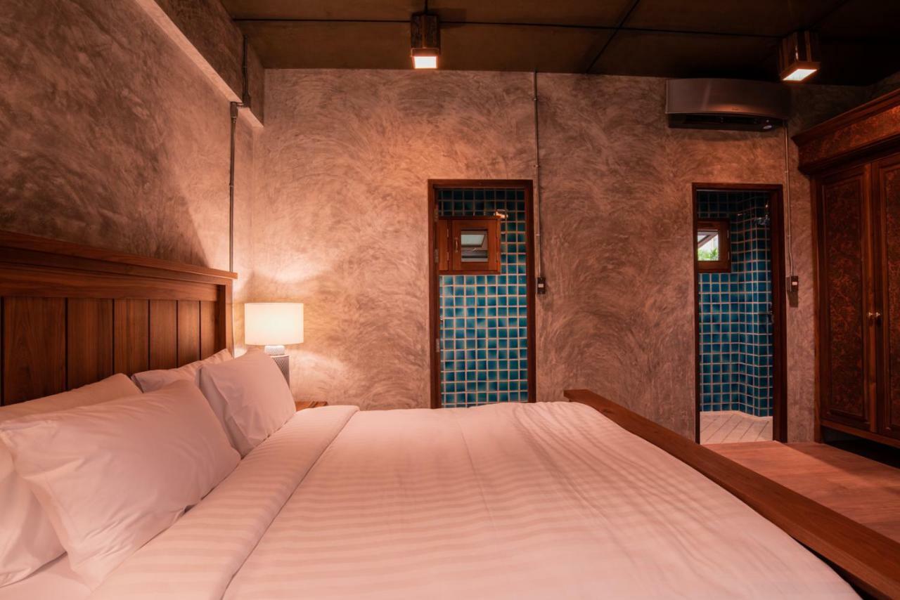 Ruean Racha Hotel Chiang Mai Bagian luar foto
